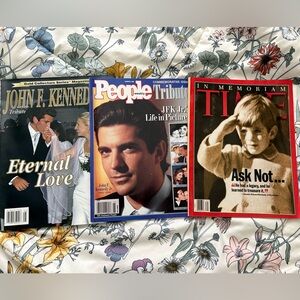 Vintage 1999 John F Kennedy Jr. Magazine - Excellent condition